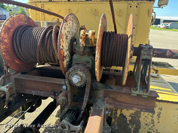 image for item EE7558 1967 Kaiser winch truck