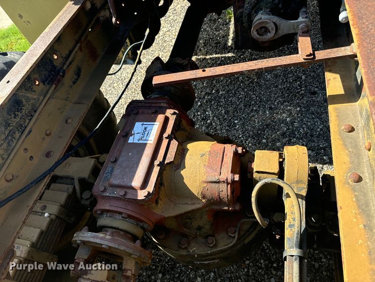 image for item EE7558 1967 Kaiser winch truck