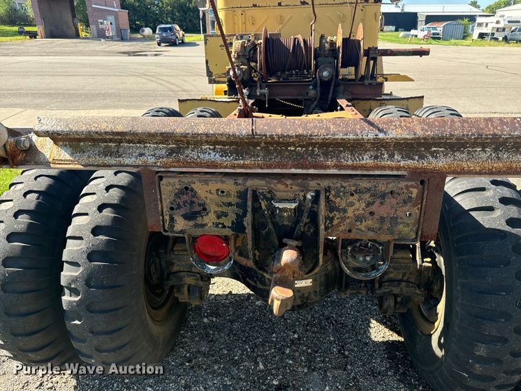 image for item EE7558 1967 Kaiser winch truck