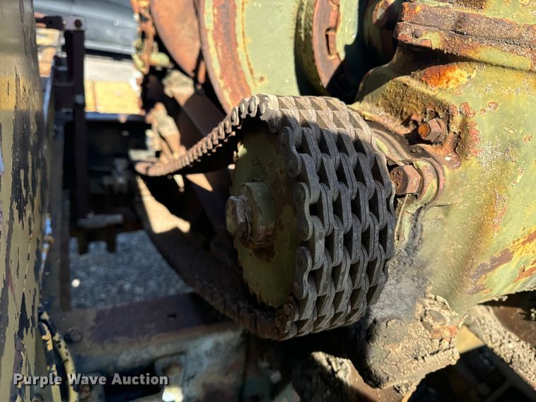 image for item EE7558 1967 Kaiser winch truck