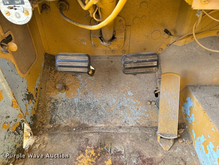 image for item EE7558 1967 Kaiser winch truck