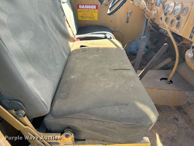 image for item EE7558 1967 Kaiser winch truck