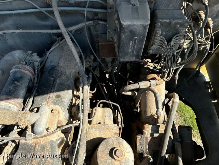 image for item EE7558 1967 Kaiser winch truck