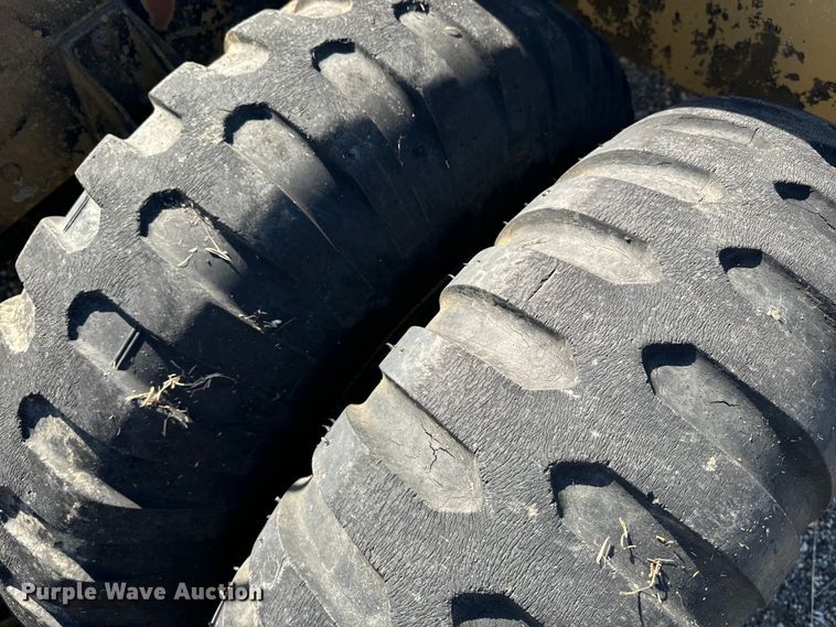 image for item EE7558 1967 Kaiser winch truck