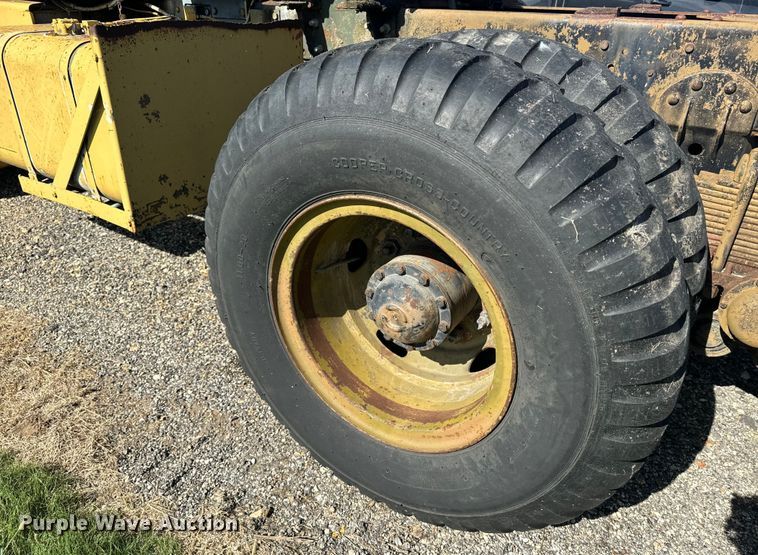 image for item EE7558 1967 Kaiser winch truck