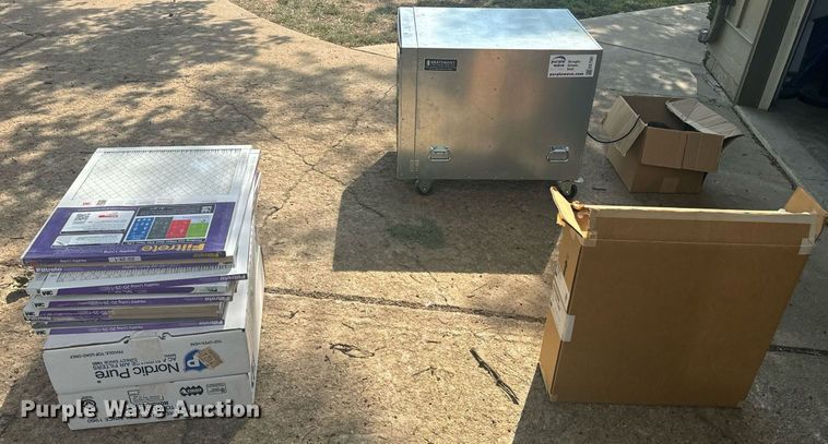 image for item EE7581 Abatement Technologies  H2KM air purifier