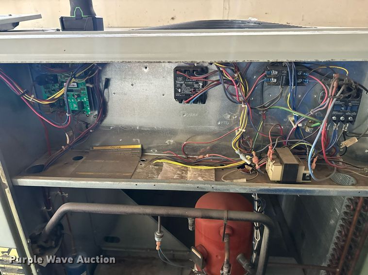 image for item EE7583 Trane YSC090E3EHA0D0 AC unit