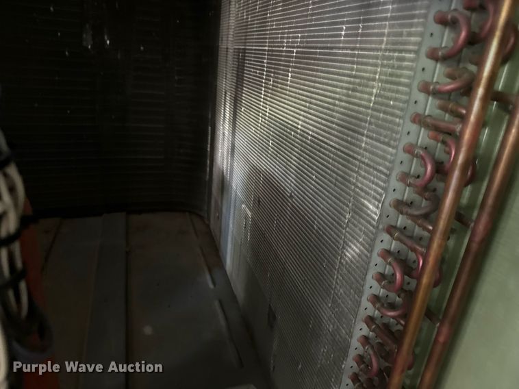 image for item EE7583 Trane YSC090E3EHA0D0 AC unit