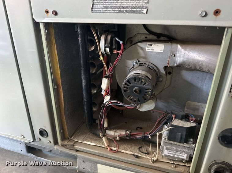 image for item EE7583 Trane YSC090E3EHA0D0 AC unit