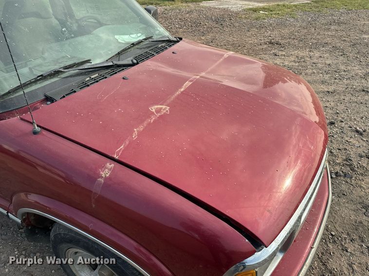 image for item EE7585 1996 Chevrolet S10 Ext. Cab pickup truck