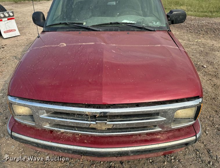 image for item EE7585 1996 Chevrolet S10 Ext. Cab pickup truck