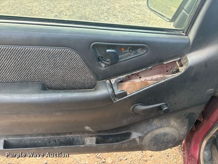 image for item EE7585 1996 Chevrolet S10 Ext. Cab pickup truck