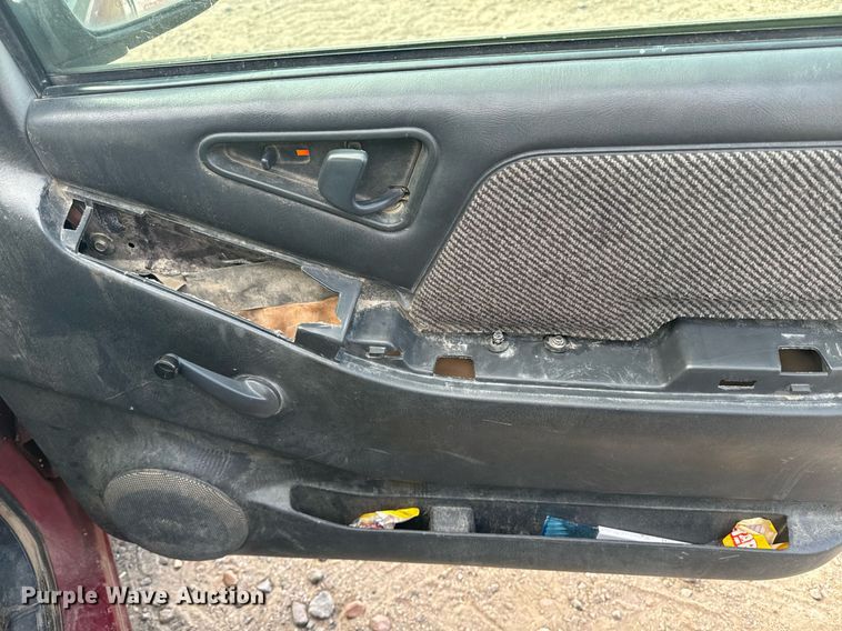 image for item EE7585 1996 Chevrolet S10 Ext. Cab pickup truck