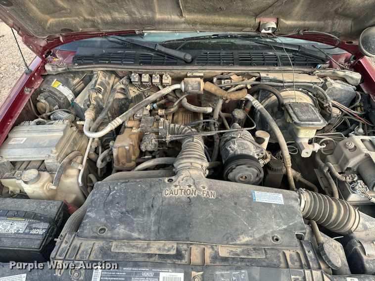 image for item EE7585 1996 Chevrolet S10 Ext. Cab pickup truck