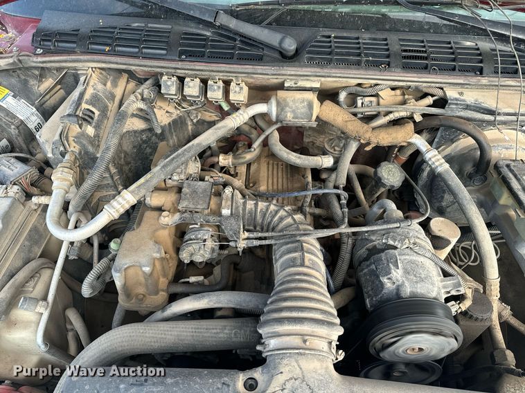 image for item EE7585 1996 Chevrolet S10 Ext. Cab pickup truck