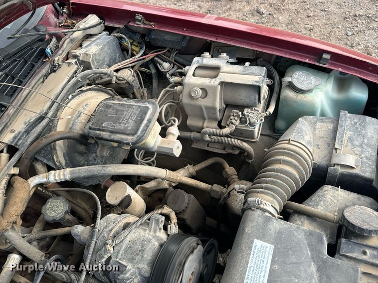 image for item EE7585 1996 Chevrolet S10 Ext. Cab pickup truck