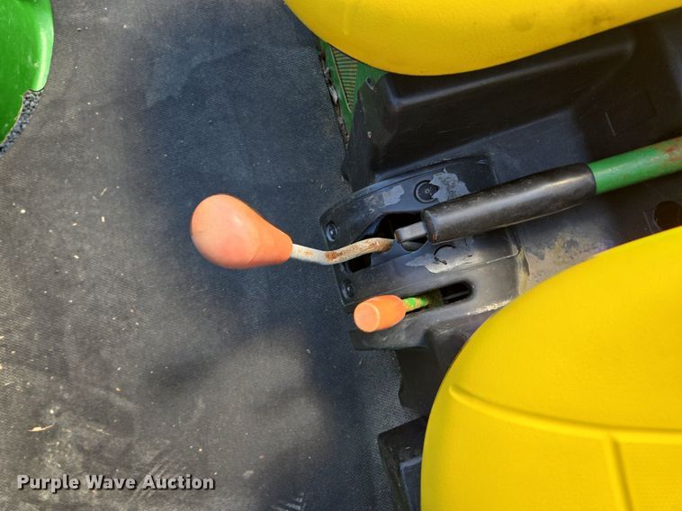 image for item EE8492 1998 John Deere  Gator utility vehicle