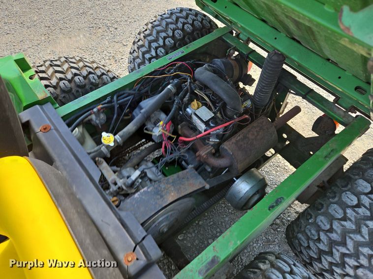image for item EE8492 1998 John Deere  Gator utility vehicle
