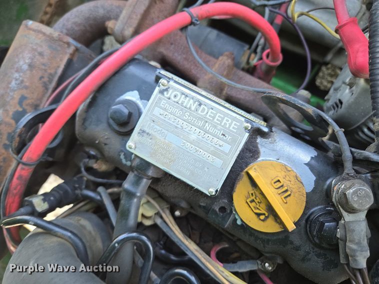 image for item EE8492 1998 John Deere  Gator utility vehicle