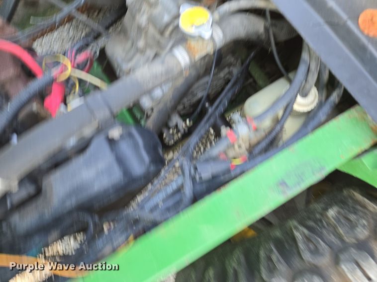 image for item EE8492 1998 John Deere  Gator utility vehicle