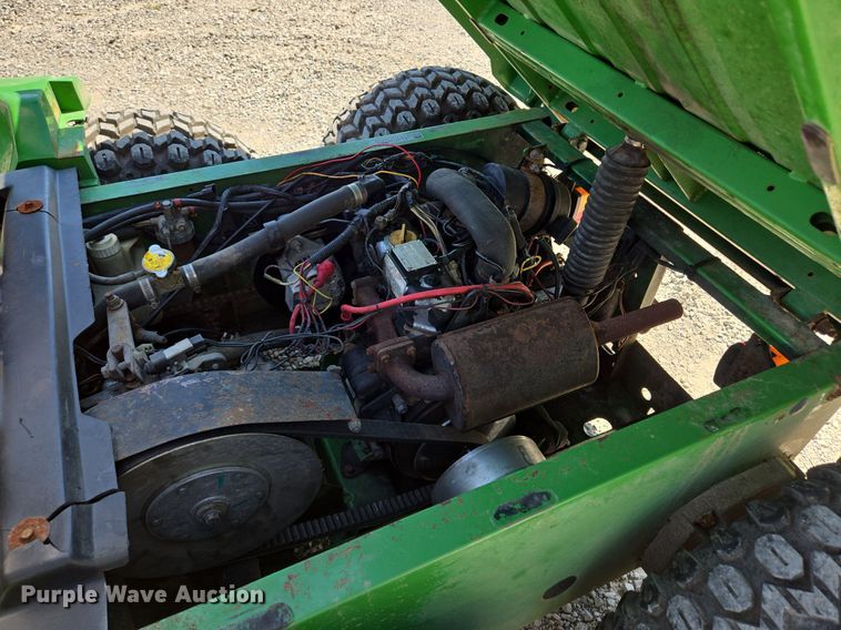 image for item EE8492 1998 John Deere  Gator utility vehicle
