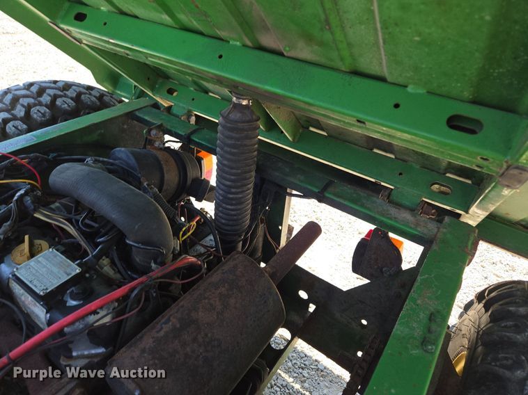 image for item EE8492 1998 John Deere  Gator utility vehicle