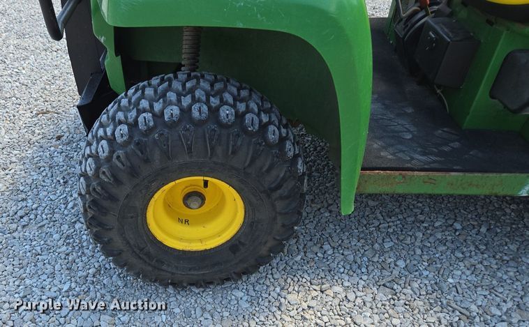 image for item EE8492 1998 John Deere  Gator utility vehicle