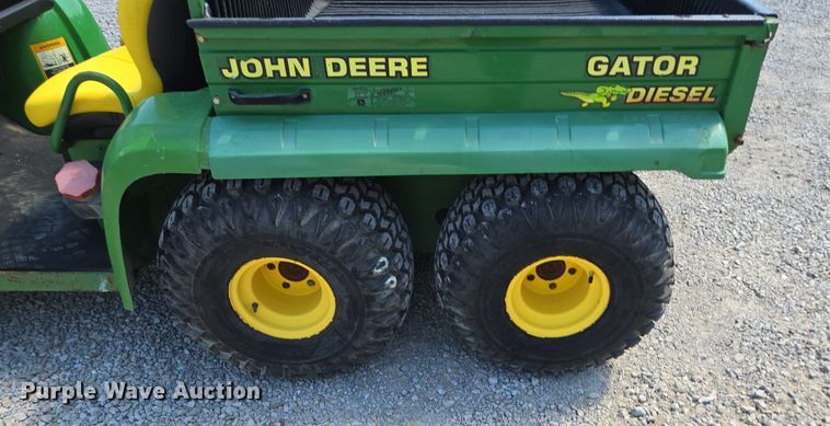 image for item EE8492 1998 John Deere  Gator utility vehicle