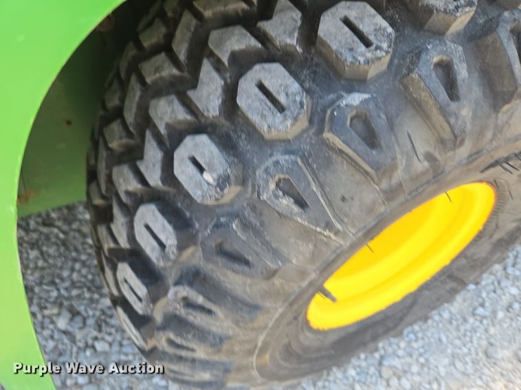 image for item EE8492 1998 John Deere  Gator utility vehicle