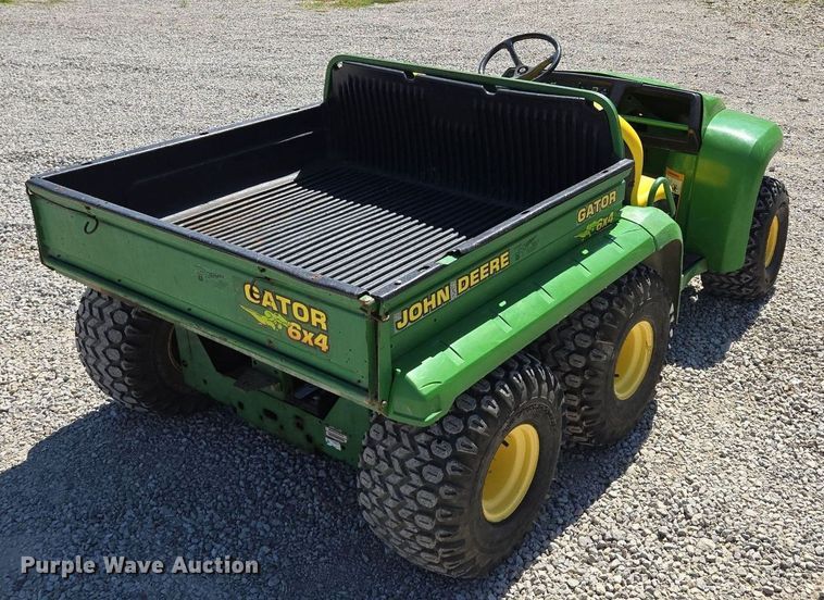 image for item EE8493 1999 John Deere Gator utility vehicle