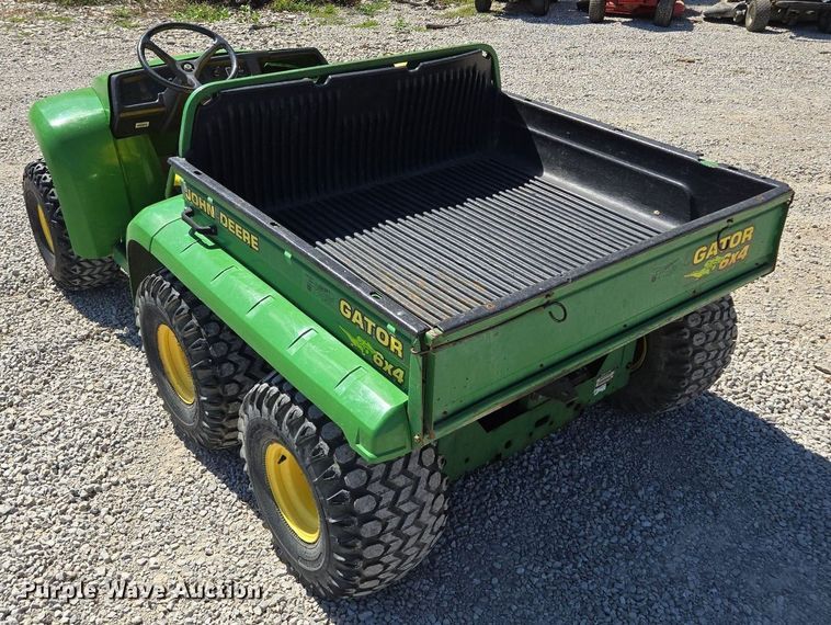 image for item EE8493 1999 John Deere Gator utility vehicle