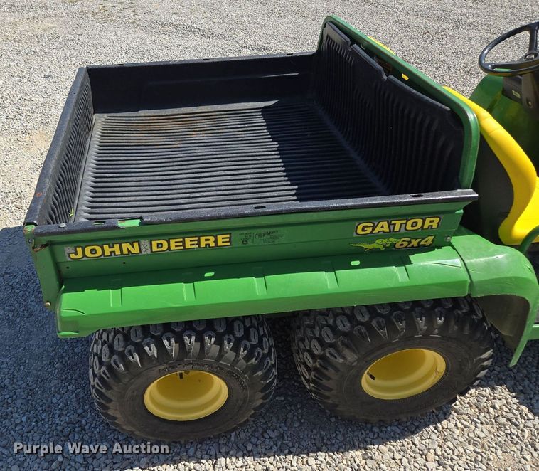 image for item EE8493 1999 John Deere Gator utility vehicle