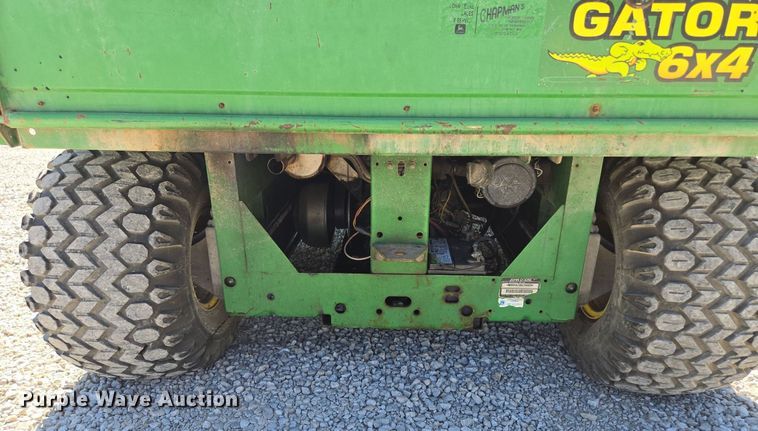 image for item EE8493 1999 John Deere Gator utility vehicle