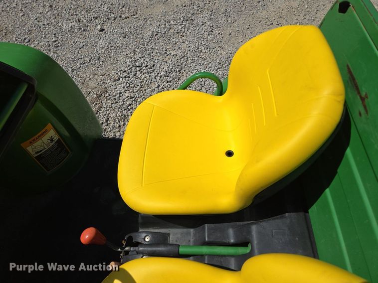 image for item EE8493 1999 John Deere Gator utility vehicle