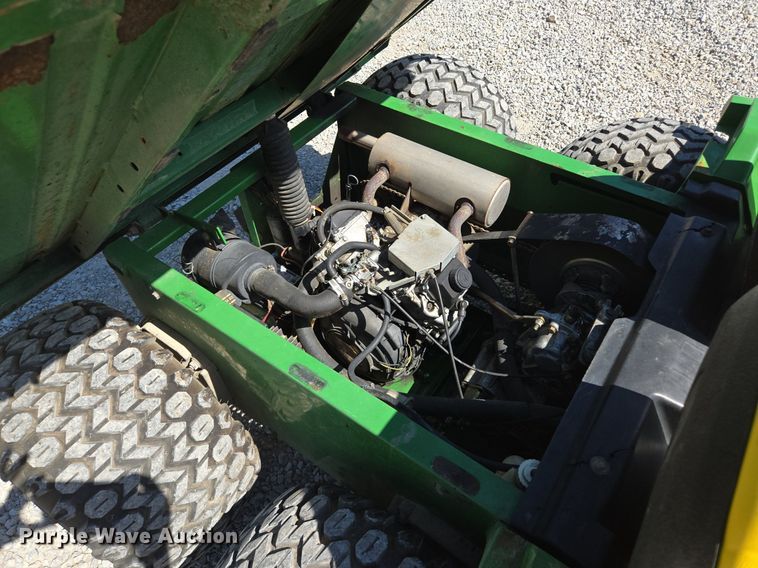 image for item EE8493 1999 John Deere Gator utility vehicle