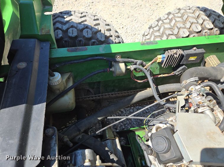 image for item EE8493 1999 John Deere Gator utility vehicle