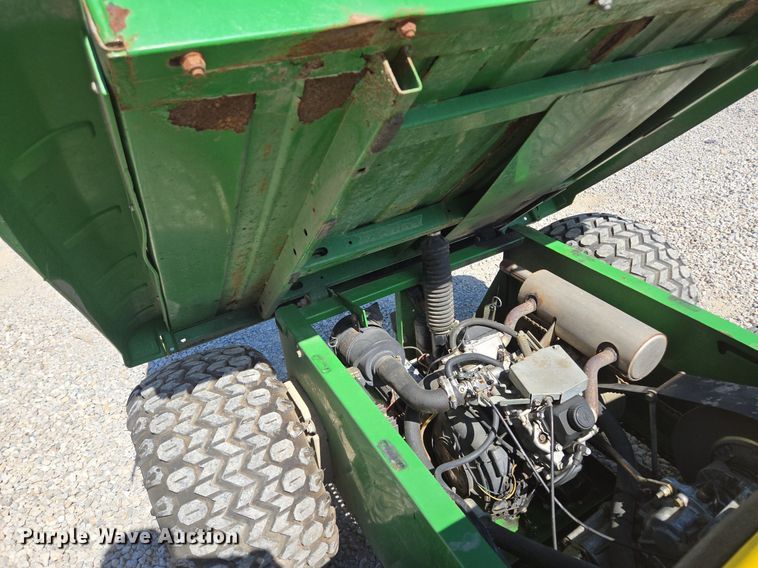 image for item EE8493 1999 John Deere Gator utility vehicle