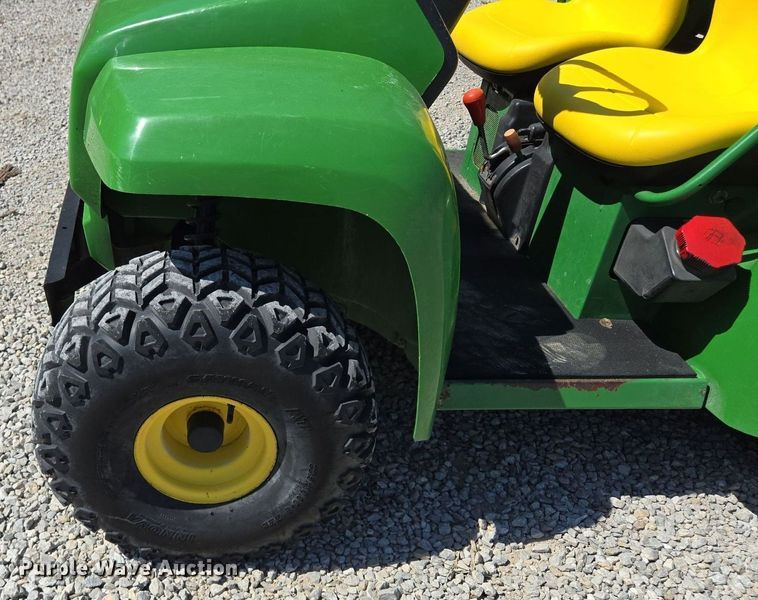 image for item EE8493 1999 John Deere Gator utility vehicle