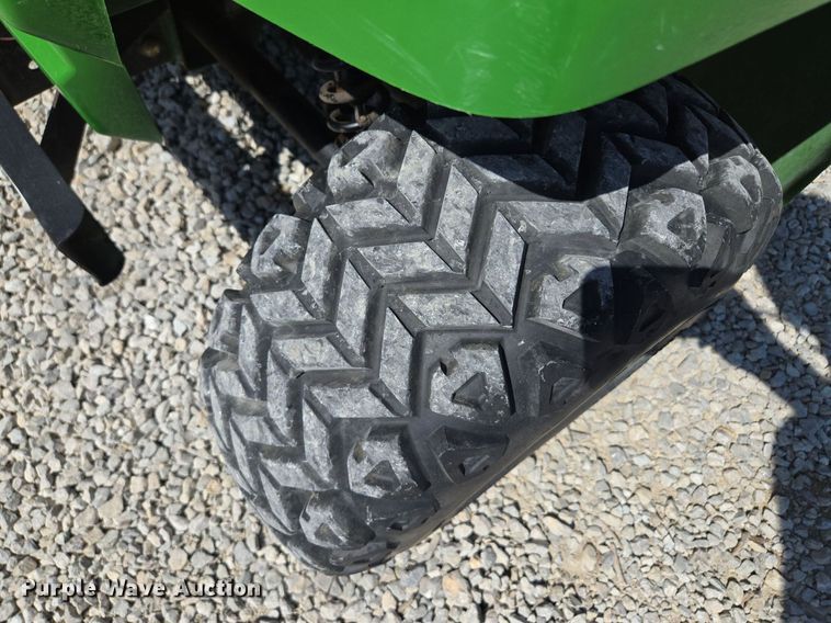 image for item EE8493 1999 John Deere Gator utility vehicle