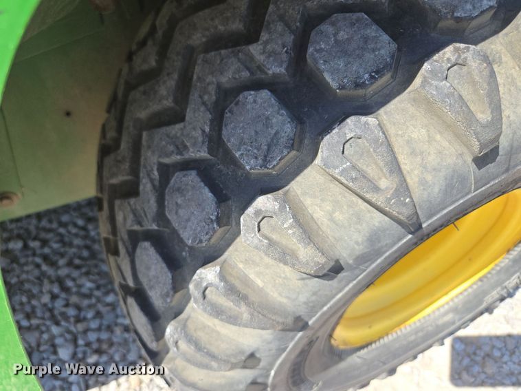 image for item EE8493 1999 John Deere Gator utility vehicle