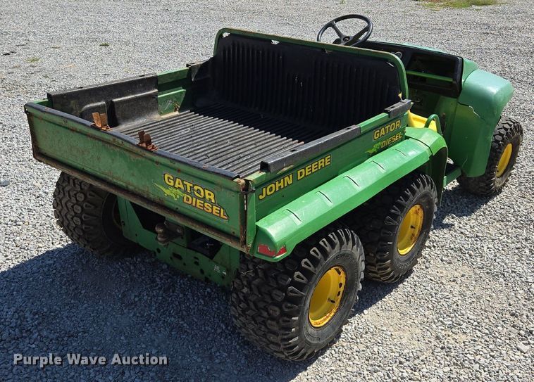 image for item EE8494 John Deere  Gator  utility vehicle