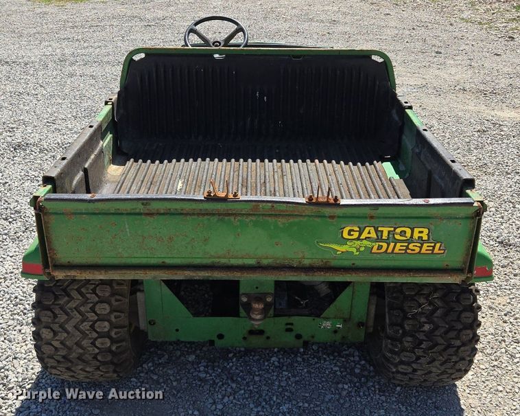 image for item EE8494 John Deere  Gator  utility vehicle