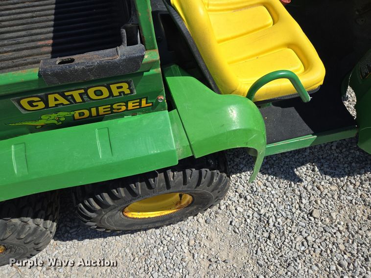 image for item EE8494 John Deere  Gator  utility vehicle