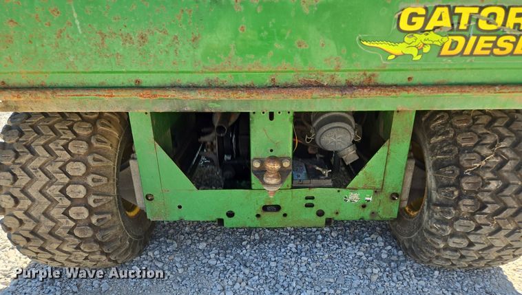 image for item EE8494 John Deere  Gator  utility vehicle