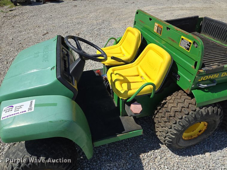 image for item EE8494 John Deere  Gator  utility vehicle