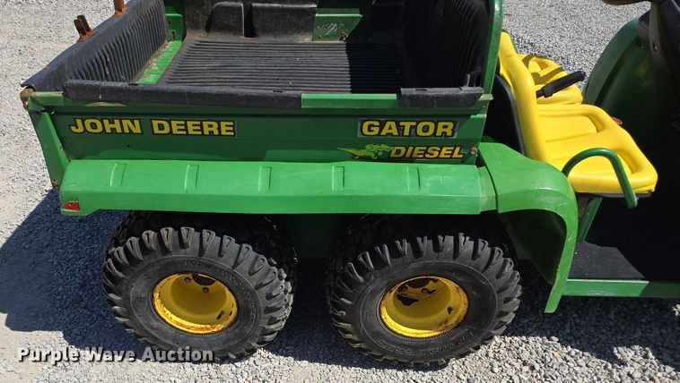 image for item EE8494 John Deere  Gator  utility vehicle