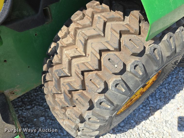 image for item EE8494 John Deere  Gator  utility vehicle