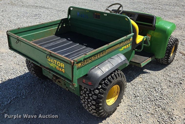 image for item EE8495 John Deere  Gator  utility vehicle