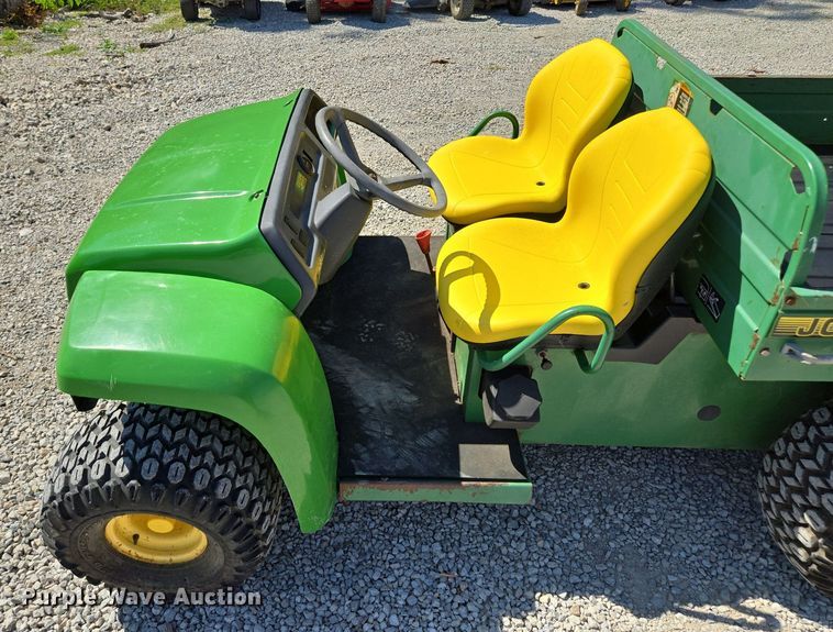 image for item EE8495 John Deere  Gator  utility vehicle