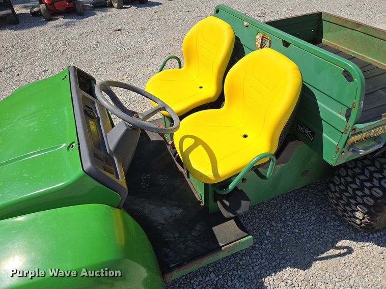 image for item EE8495 John Deere  Gator  utility vehicle